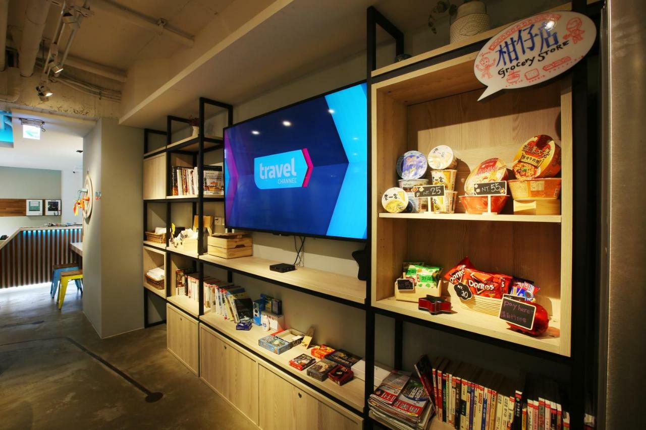 Loosha Hostel Taichung Dış mekan fotoğraf