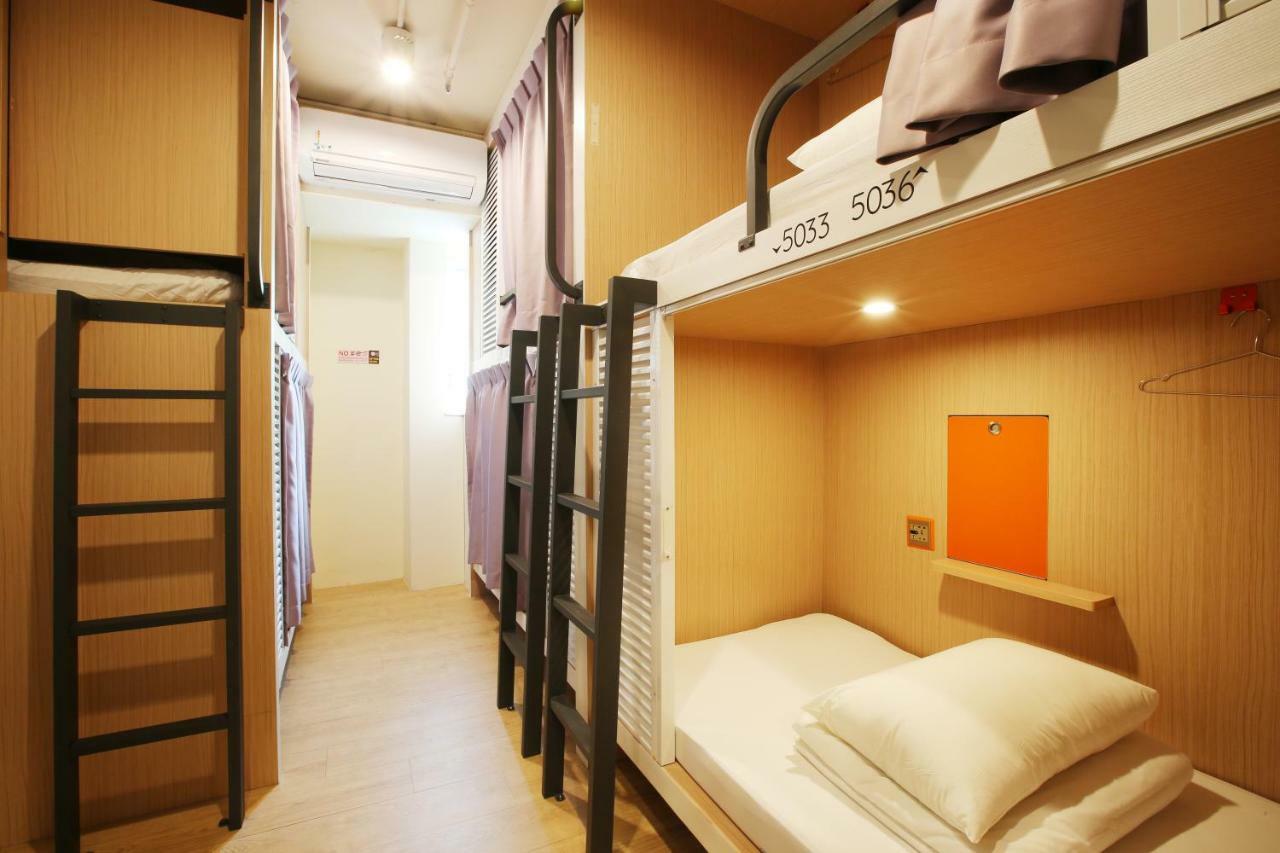 Loosha Hostel Taichung Dış mekan fotoğraf