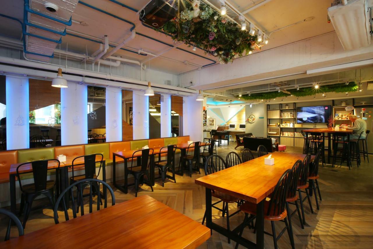 Loosha Hostel Taichung Dış mekan fotoğraf