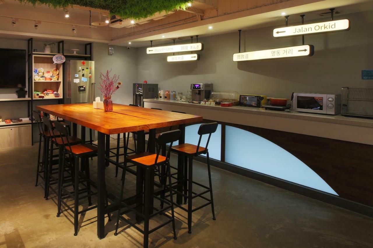 Loosha Hostel Taichung Dış mekan fotoğraf