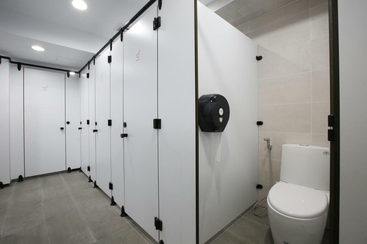 Loosha Hostel Taichung Dış mekan fotoğraf